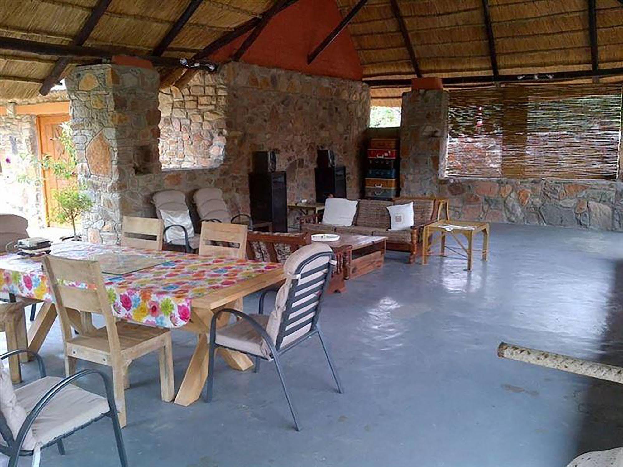 A New Earth Guest Lodge Франсистаун Экстерьер фото