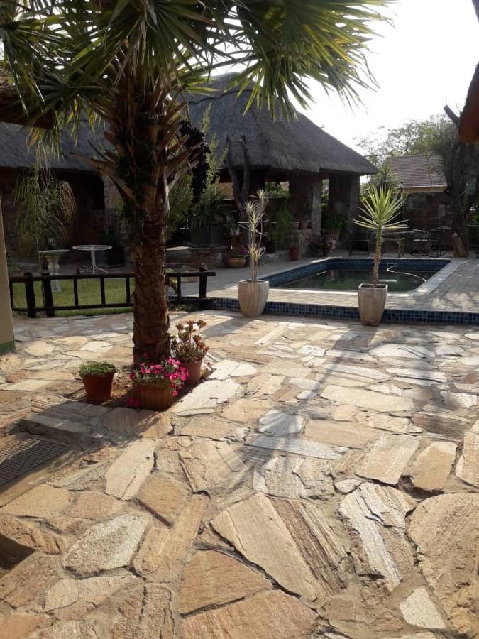 A New Earth Guest Lodge Франсистаун Экстерьер фото